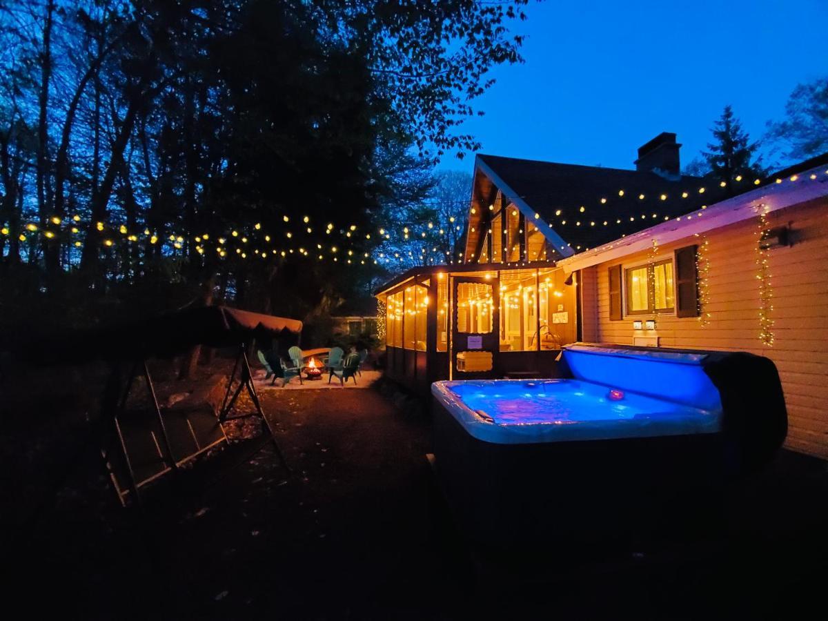 Walk To Pool & Beach - Spacious Gateway, Hot Tub, Game Room Pocono Country Place ภายนอก รูปภาพ